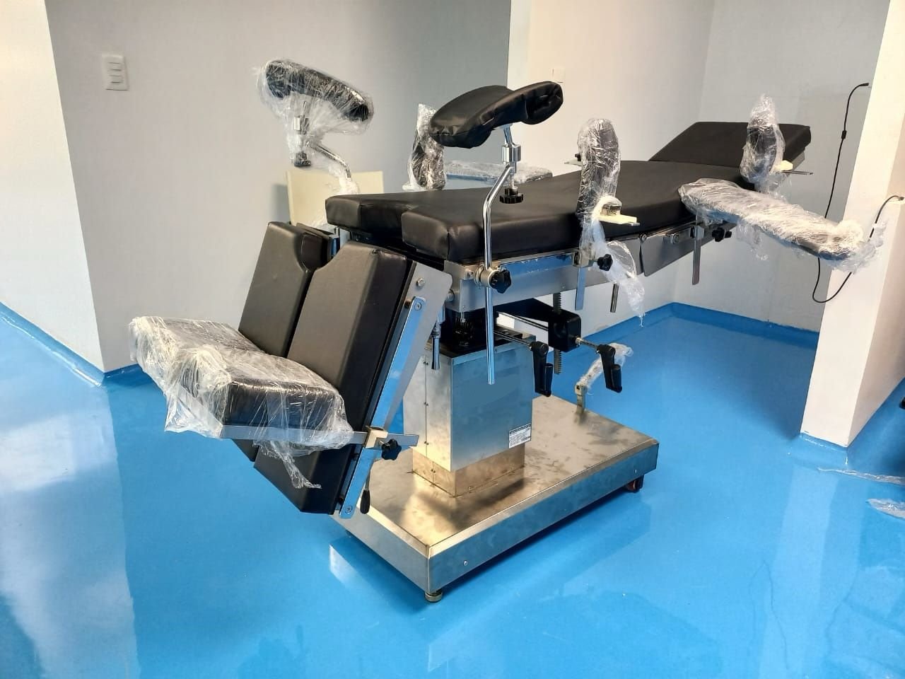 Mesa de cirugía ECOBASE 8300