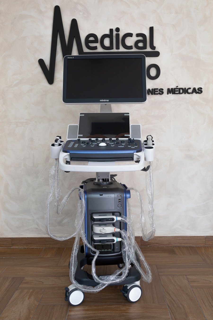 Ultrasonido Mindray vetus 5 CON 1 TRANSDUCTOR MICROCONVEXO