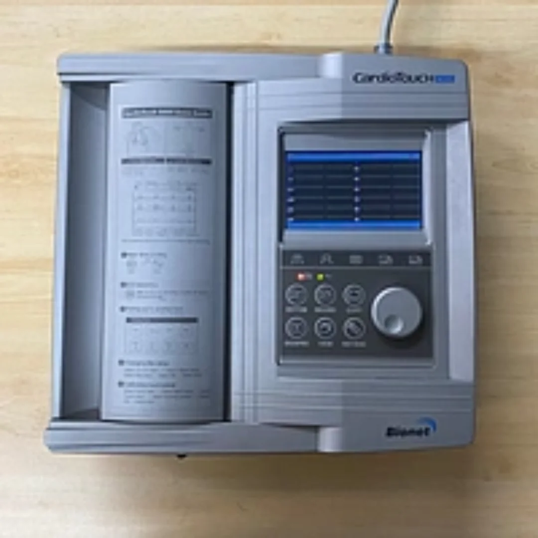 Electrocardiógrafo de 12 canales modelo Cardiotouch 3000 Bionet