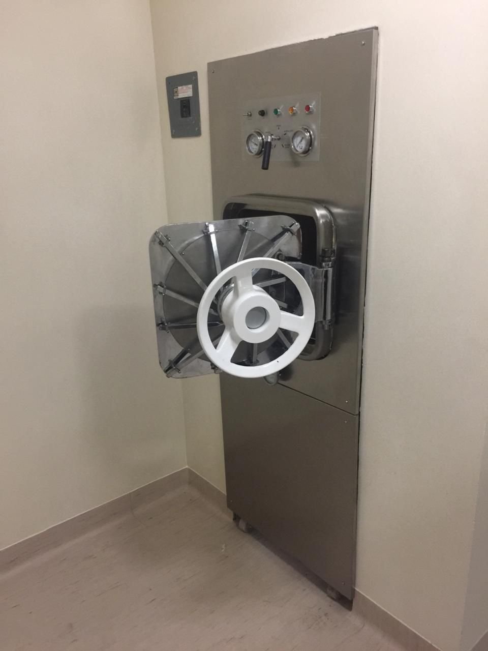 AUTOCLAVE manual de 96 litros